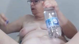 Granny getting fucked by fuck machine and squirting