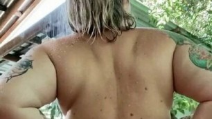 Tallulah Moon shower