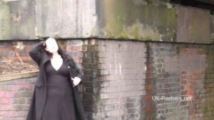 BBW amateur Emmas public masterbation and outdoor flashing of fat gal in homemad