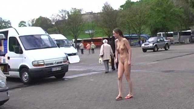 Naked Chick in Public Streets