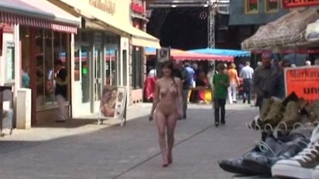 Sweet Naked Babe Has Fun in Streets