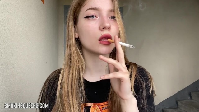 Smoking Fetish Girl 11